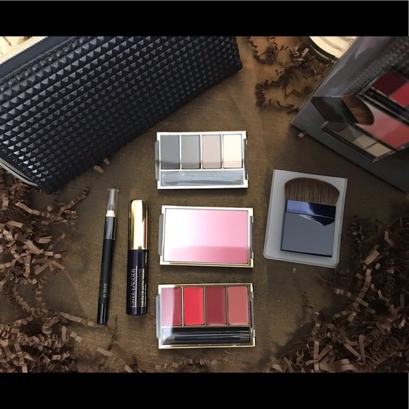 Estée Lauder travel make up - Picture 4 of 5